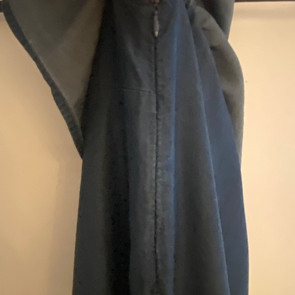 Halston off the shoulder Dress - Picture 4 of 6